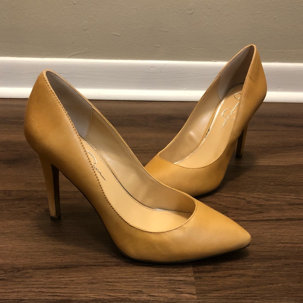 Jessica Simpson nude heels